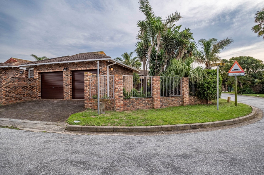3 Bedroom Property for Sale in Summerstrand Eastern Cape